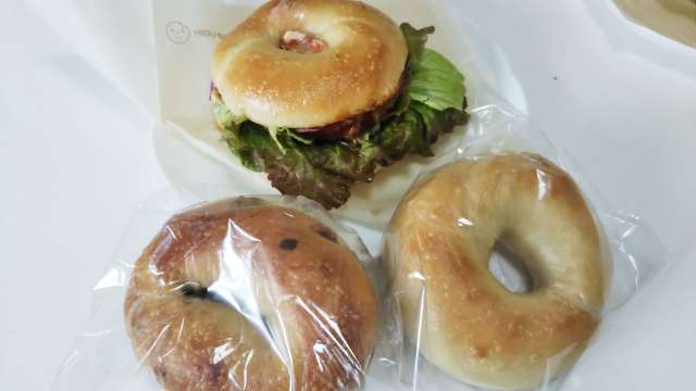 higu bagel　プルドポーク＆チョコチップ＆プレーン